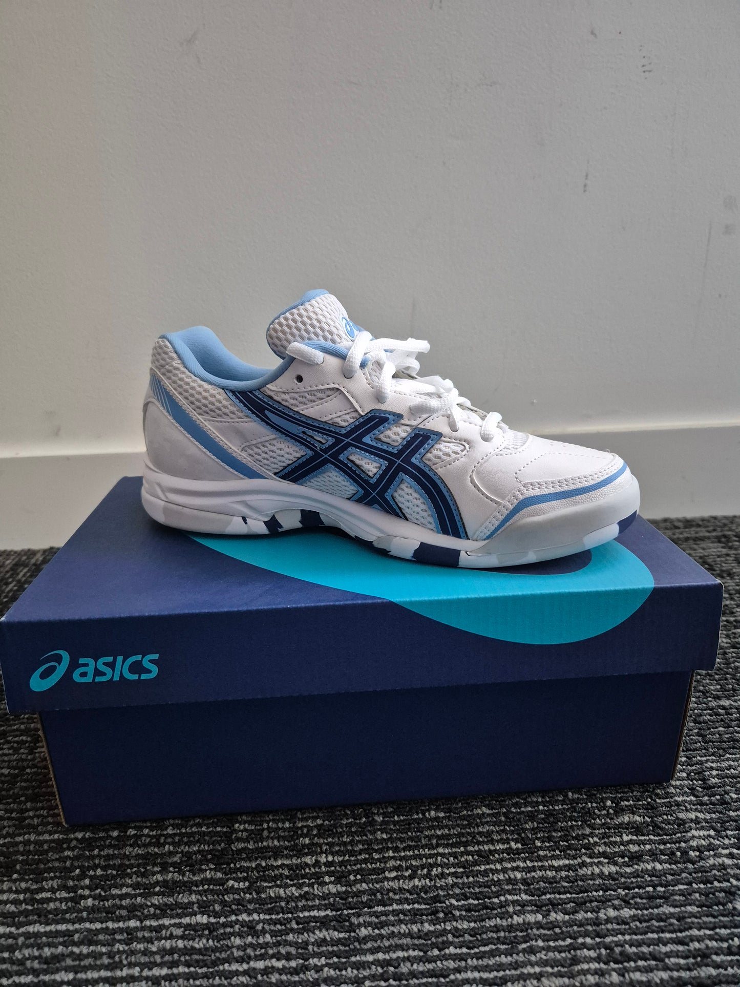 Ladies Asics Gel Shoes (D Wide)